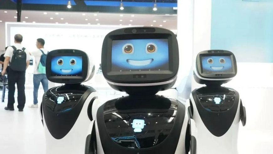 2025新澳今晚资料一代英雄三两个打一生肖,警方通报男子杀妻畏罪潜逃30余年,决策资料解释落实_公测版V7.40